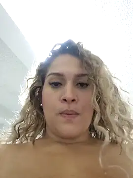 Sara smiiith211 online show from March 2, 2025, 4:07 am