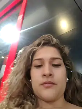 Sara smiiith211 online show from January 26, 2025, 10:24 pm