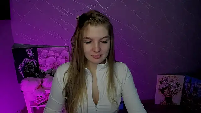 lily williamss online show from May 15, 2026, 10:52 pm