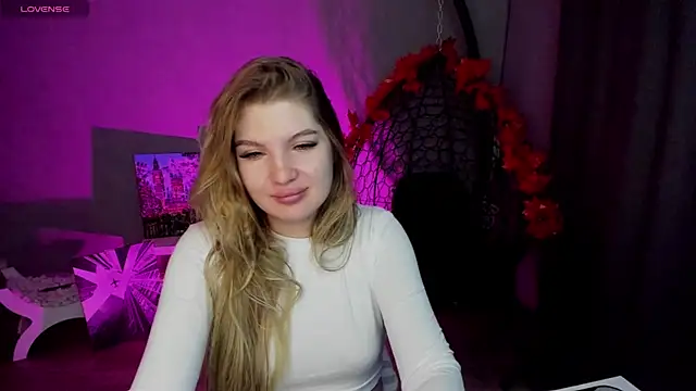 lily williamss online show from September 11, 2025, 12:10 am