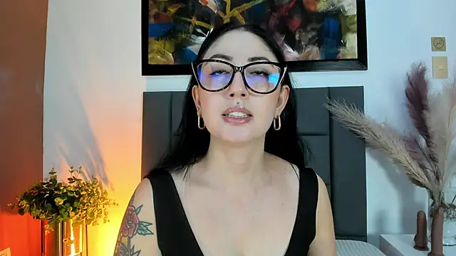 Emilywatsonn online show from March 25, 2026, 12:11 am