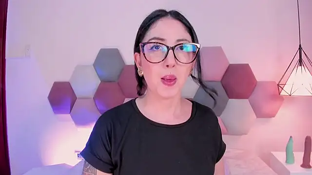 Emilywatsonn online show from March 6, 2026, 12:27 am