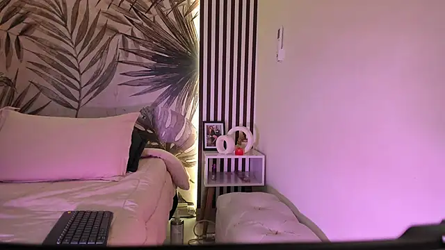 Samaantha-White online show from March 2, 2026, 11:39 am