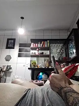 marcialoira online show from October 31, 2025, 11:44 pm