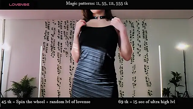 Snapshot of Alicia_x_art chatting on June 14, 2026, 3:46 pm Alicia x art online show from June 14, 2026, 3:46 pm
