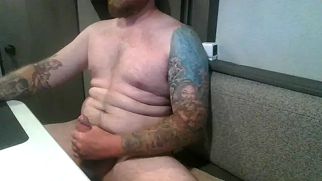 Snapshot of daddytoasty chatting on May 22, 2026, 1:03 am daddytoasty online show from May 22, 2026, 1:03 am