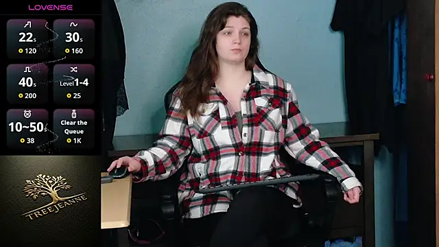 Snapshot of TreeJeanne chatting on February 17, 2026, 8:28 pm TreeJeanne online show from February 17, 2026, 8:28 pm