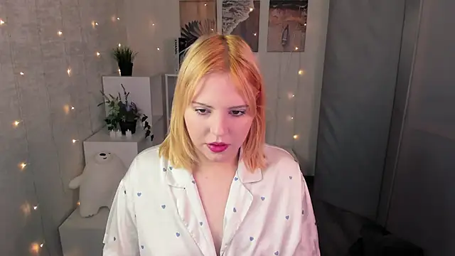 Stacy Luv online show from October 27, 2025, 3:40 am