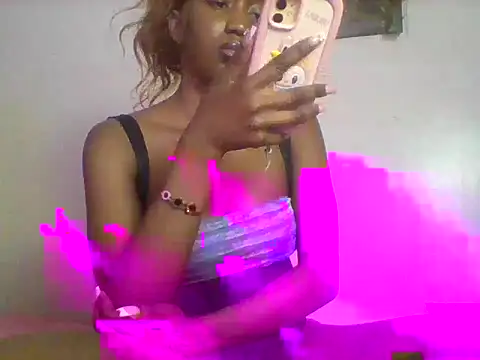 Queeen model online show from March 12, 2026, 10:14 pm