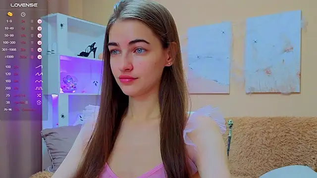 AstoriyaNight online show from October 25, 2025, 4:11 am