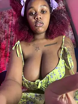 Snapshot of Cherrytowild chatting on June 25, 2026, 6:02 pm Cherrytowild online show from June 25, 2026, 6:02 pm