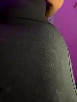 Cherrytowild online show from January 11, 2026, 5:53 pm