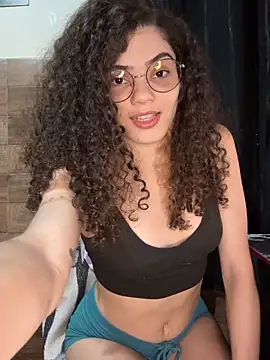 izumikarol online show from April 16, 2026, 8:53 pm