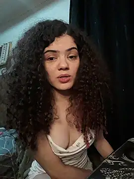 izumikarol online show from October 28, 2025, 1:54 pm