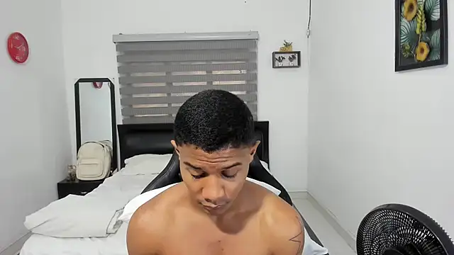 Snapshot of corzoethan chatting on January 8, 2026, 2:34 pm corzoethan online show from January 8, 2026, 2:34 pm