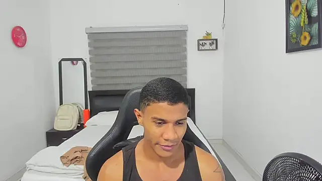 Snapshot of corzoethan chatting on January 15, 2026, 11:08 pm corzoethan online show from January 15, 2026, 11:08 pm