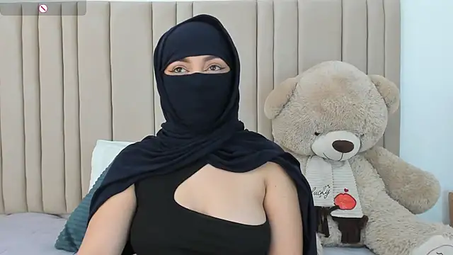 Snapshot of izadii chatting on February 26, 2026, 6:41 pm izadii online show from February 26, 2026, 6:41 pm