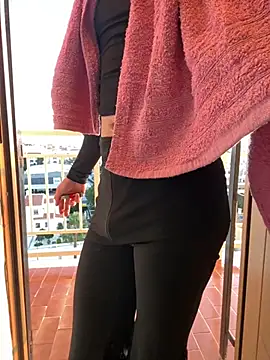 twinkyie online show from January 12, 2025, 7:32 am