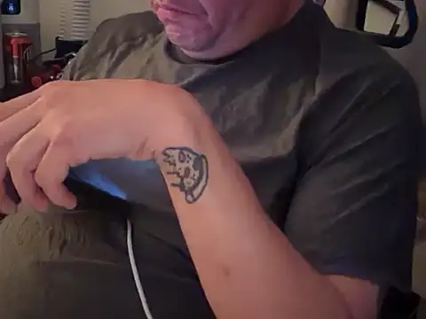 Mikeypnp1494 online show from November 10, 2025, 6:13 pm