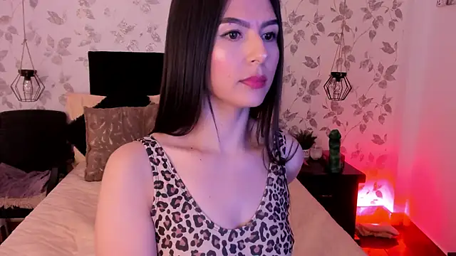 Snapshot of Nathaly-Lopez chatting on October 15, 2025, 1:30 pm Nathaly-Lopez online show from October 15, 2025, 1:30 pm