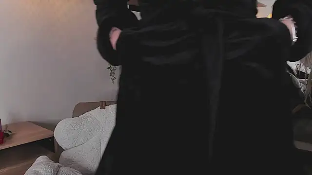 Snapshot of stefanny_ruiz_ chatting on March 22, 2025, 3:20 pm stefanny ruiz online show from March 22, 2025, 3:20 pm