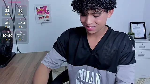 Noah Smith04 online show from October 11, 2025, 1:23 pm