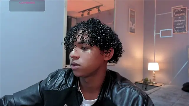 Noah Smith04 online show from December 1, 2025, 1:23 pm