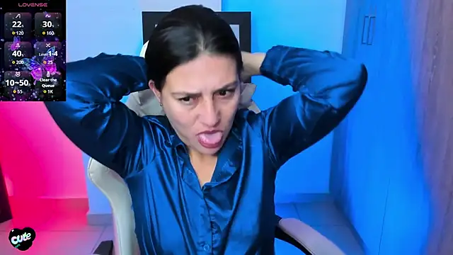 Saskyaa online show from November 6, 2025, 1:15 pm