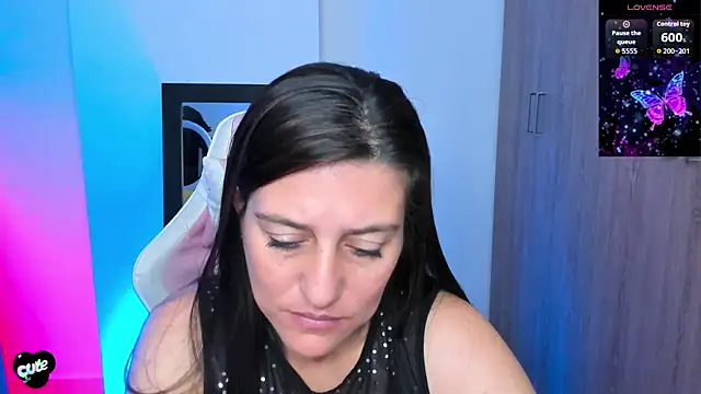 Saskyaa online show from October 5, 2025, 4:31 pm