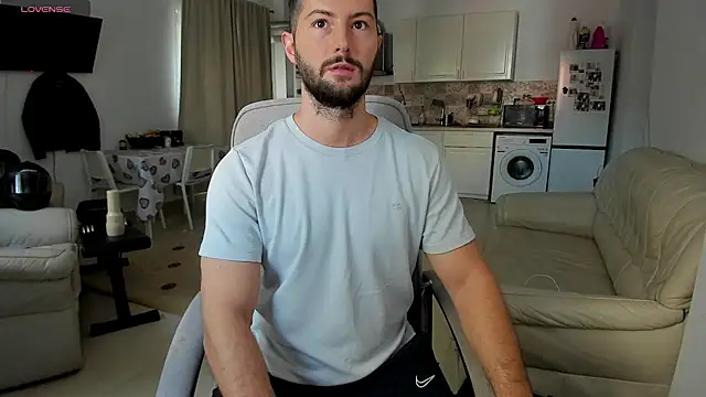 Snapshot of ZackFraser chatting on October 11, 2025, 10:49 am ZackFraser online show from October 11, 2025, 10:49 am