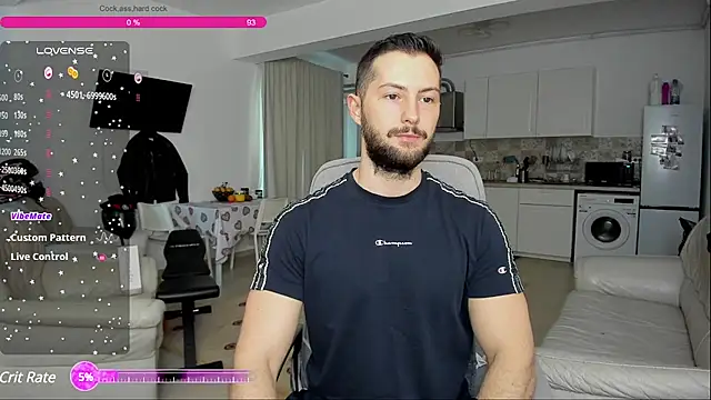 Snapshot of ZackFraser chatting on March 5, 2025, 6:44 am ZackFraser online show from March 5, 2025, 6:44 am