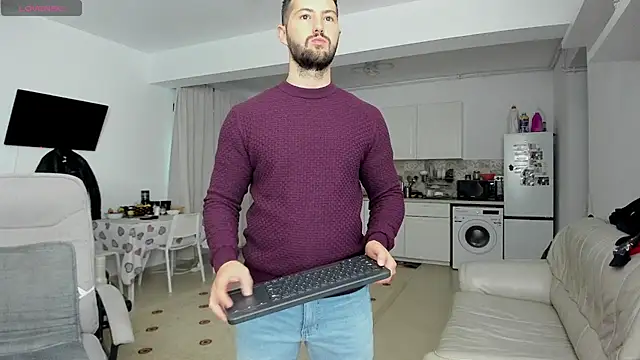 Snapshot of ZackFraser chatting on October 8, 2025, 5:42 am ZackFraser online show from October 8, 2025, 5:42 am