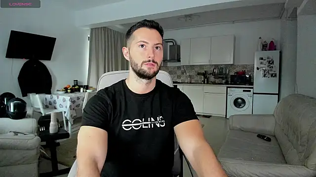 Snapshot of ZackFraser chatting on October 5, 2025, 3:03 pm ZackFraser online show from October 5, 2025, 3:03 pm