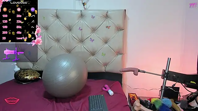 Snapshot of cleopatraa chatting on June 11, 2026, 11:46 pm cleopatraa online show from June 11, 2026, 11:46 pm