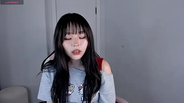 hee young11 online show from September 26, 2025, 9:54 pm