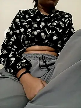 sweet jia23 online show from November 26, 2025, 4:45 am