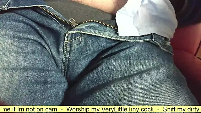 smoothandtiny online show from November 5, 2025, 7:39 pm