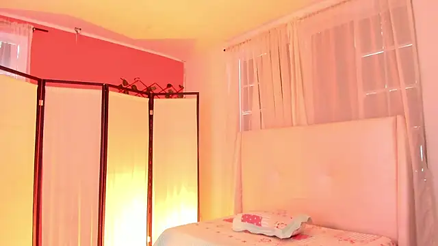 your khloe online show from November 12, 2025, 2:32 pm