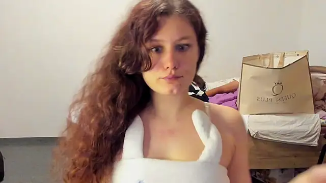 Snapshot of Charlotte_wow chatting on May 1, 2026, 10:15 pm Charlotte wow online show from May 1, 2026, 10:15 pm