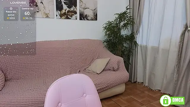 Charlotte wow online show from September 20, 2025, 3:39 pm