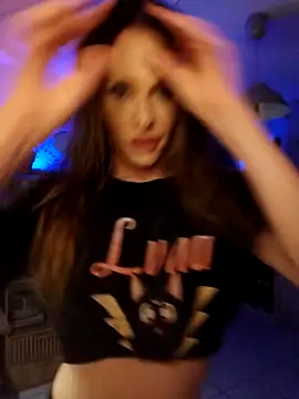 Luna Kitanna online show from September 9, 2025, 8:07 pm