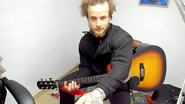 Snapshot of layneinchains chatting on December 22, 2025, 9:59 pm layneinchains online show from December 22, 2025, 9:59 pm