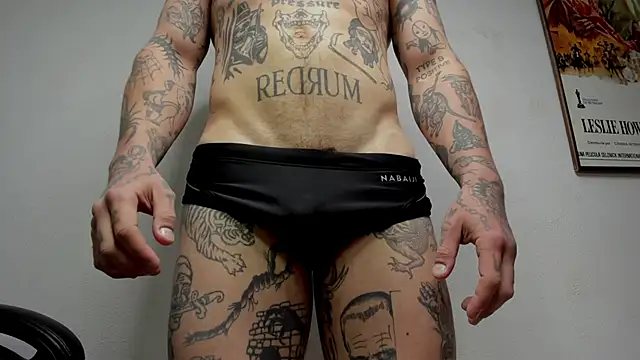 Snapshot of layneinchains chatting on November 21, 2025, 12:59 pm layneinchains online show from November 21, 2025, 12:59 pm