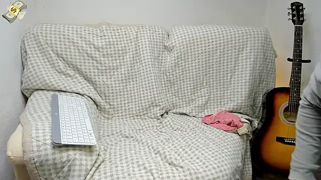 Snapshot of layneinchains chatting on February 2, 2026, 1:54 pm layneinchains online show from February 2, 2026, 1:54 pm