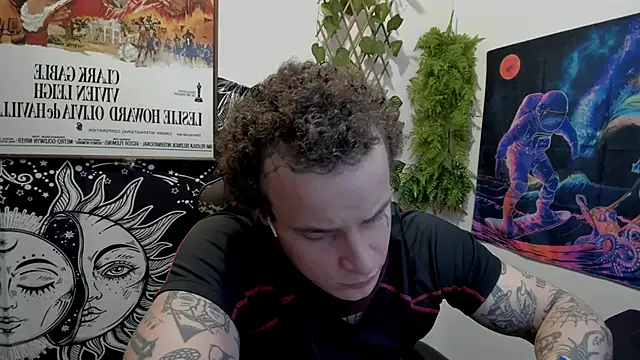 Snapshot of layneinchains chatting on March 9, 2025, 9:25 pm layneinchains online show from March 9, 2025, 9:25 pm