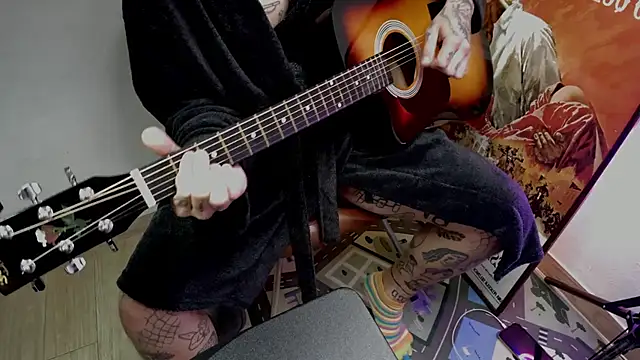 Snapshot of layneinchains chatting on September 28, 2025, 9:16 am layneinchains online show from September 28, 2025, 9:16 am