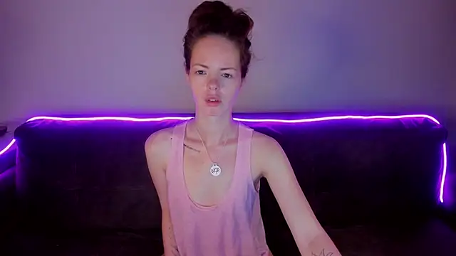 Snapshot of RubyAttwood chatting on April 25, 2026, 11:57 pm RubyAttwood online show from April 25, 2026, 11:57 pm