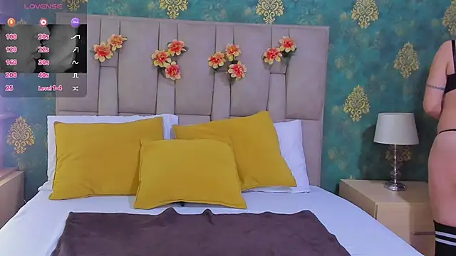 SuzanSmithh online show from January 15, 2026, 11:24 am