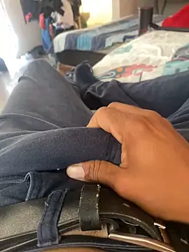 negro15cm17 online show from February 2, 2025, 10:49 pm