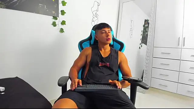 Bray Kevin online show from March 23, 2025, 12:15 am